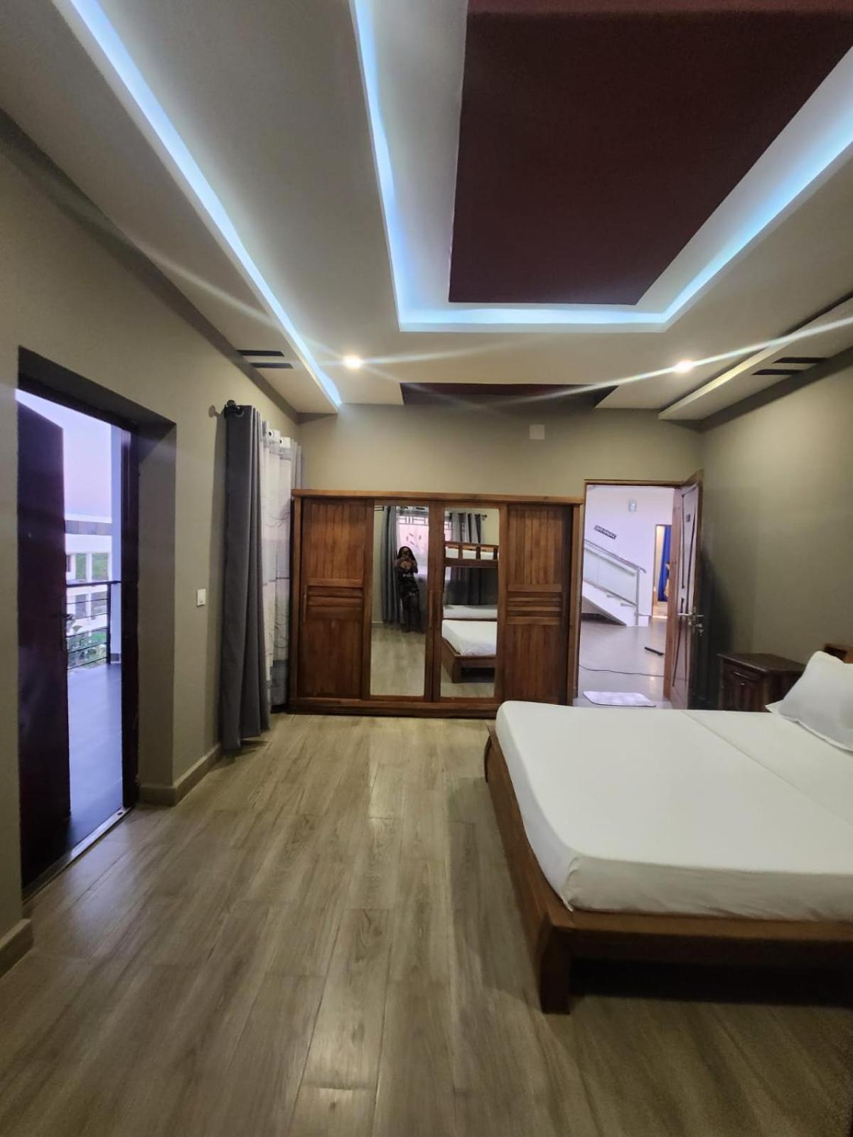 Ocean Heaven Hotel Махадзанга Экстерьер фото