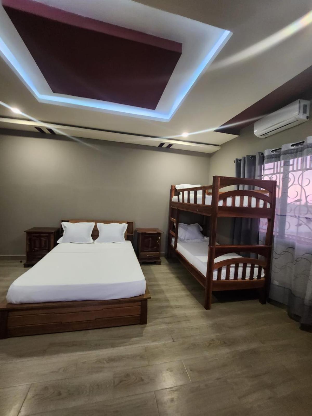 Ocean Heaven Hotel Махадзанга Экстерьер фото