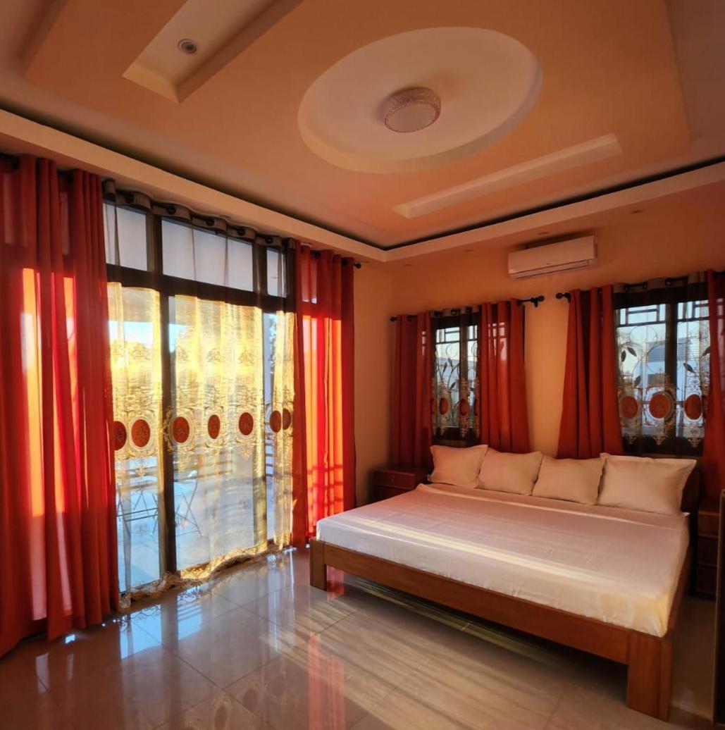 Ocean Heaven Hotel Махадзанга Экстерьер фото